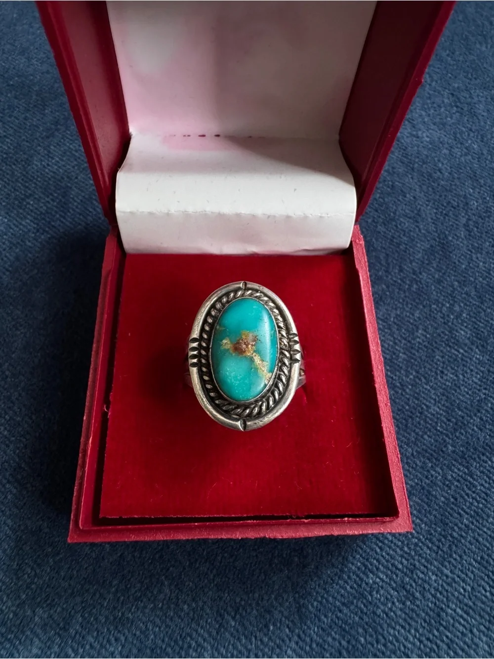 Vintage  Sterling Silver Native American Turquoise Ring Size 7